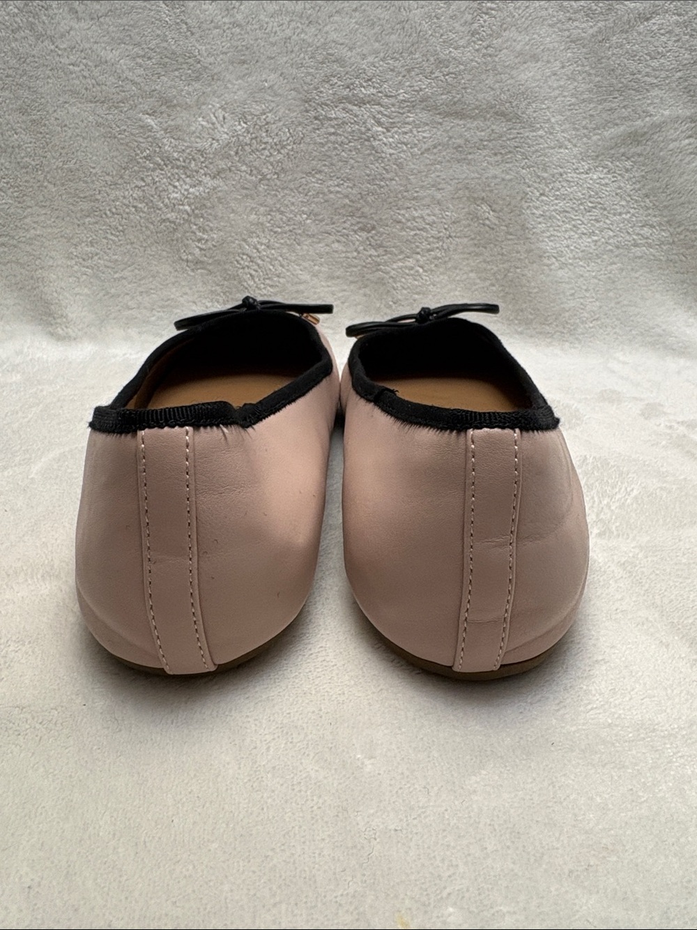 Aerosoles Women’s Pale Pink Ballet Flats with Black Trim Sz: 9 - Picture 5 of 7